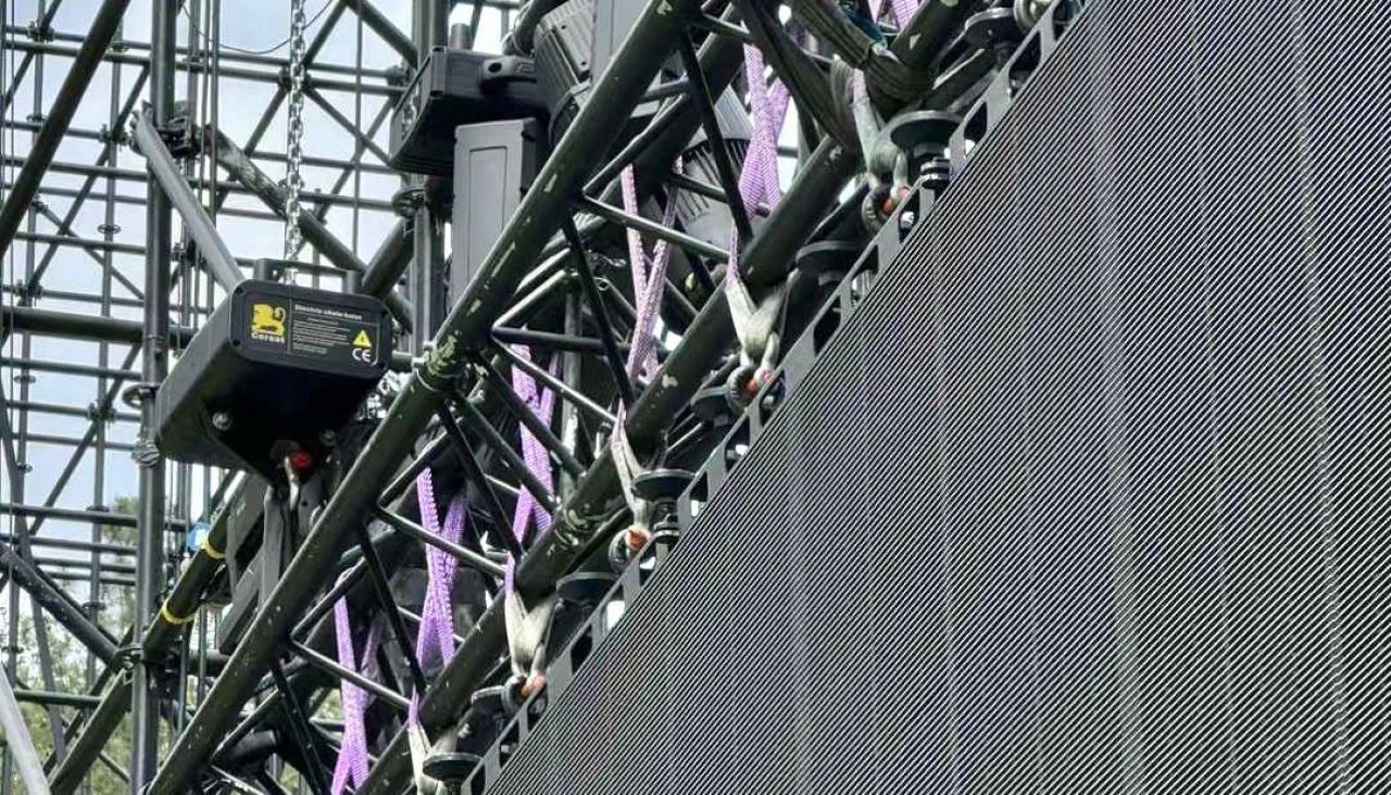 Безопасный подъем ваших идей: цепные электролебедки Coreat от 250 кг до 2 тонн